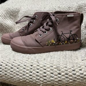 Like new Bangs Boone-style high top sneakers. Gorgeous purple color w/bicycle.